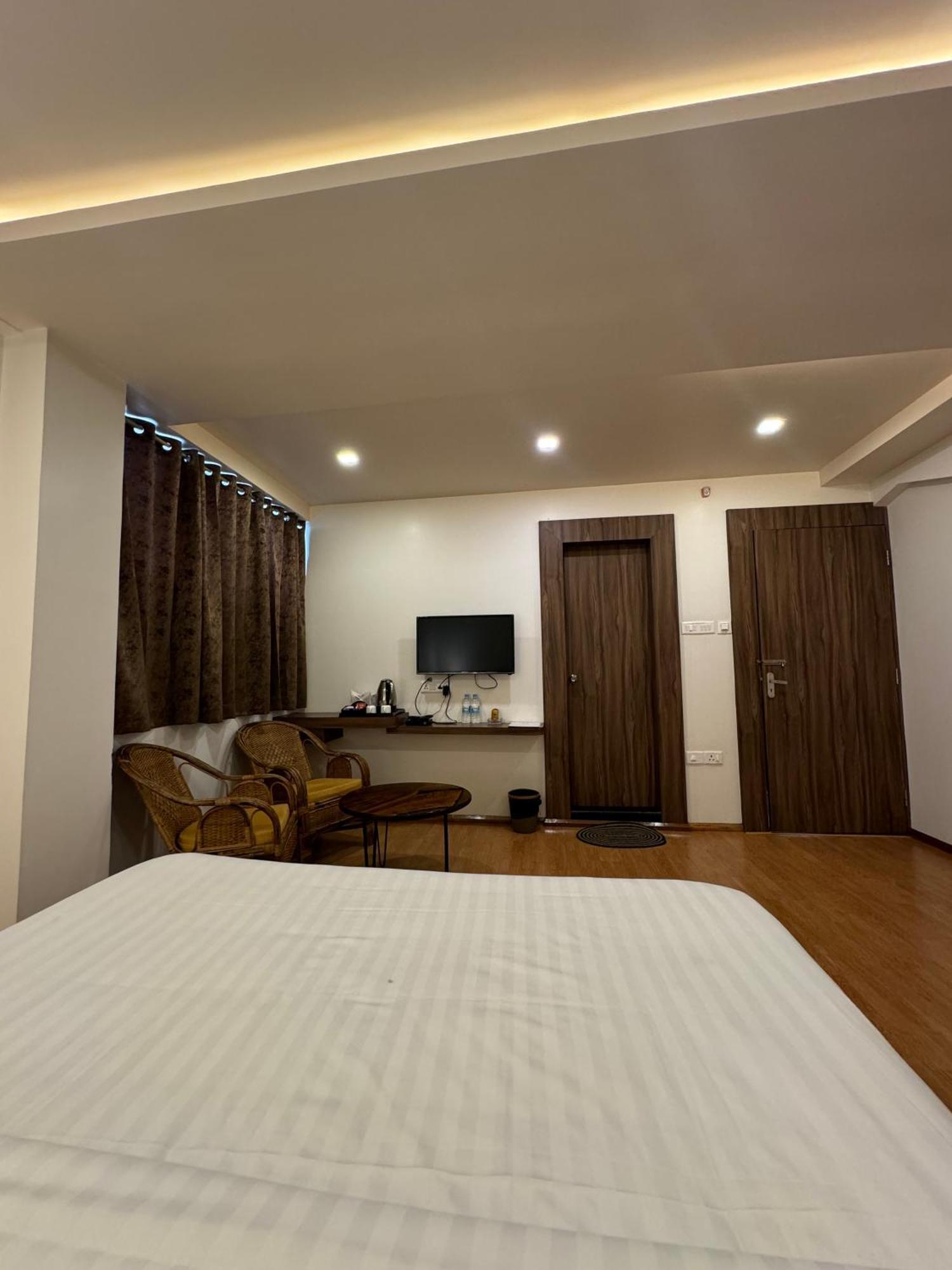 Fratelli Guest House Shillong Extérieur photo